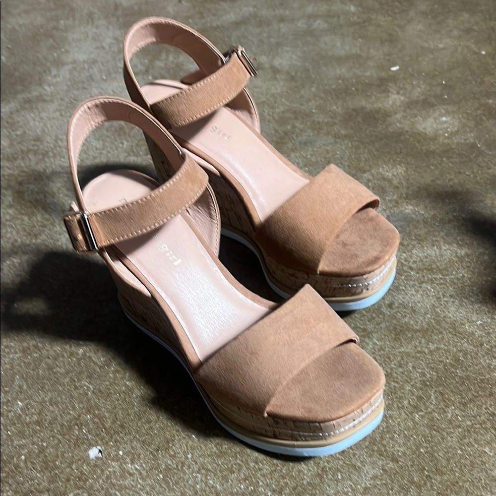 Women's Beige Platform Sandals